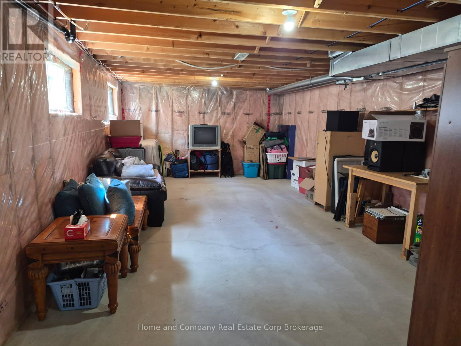 50 Dufferin Street Property Photo 37