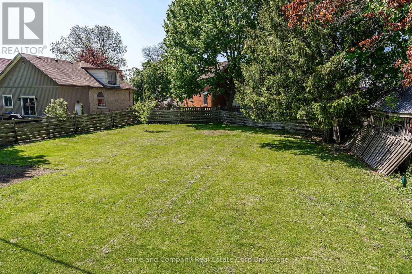50 Dufferin Street Property Photo 41