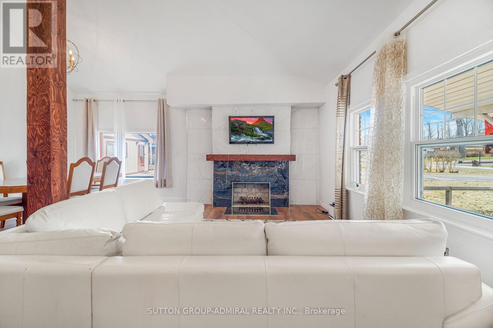 10578 Woodland Drive Property Photo 13