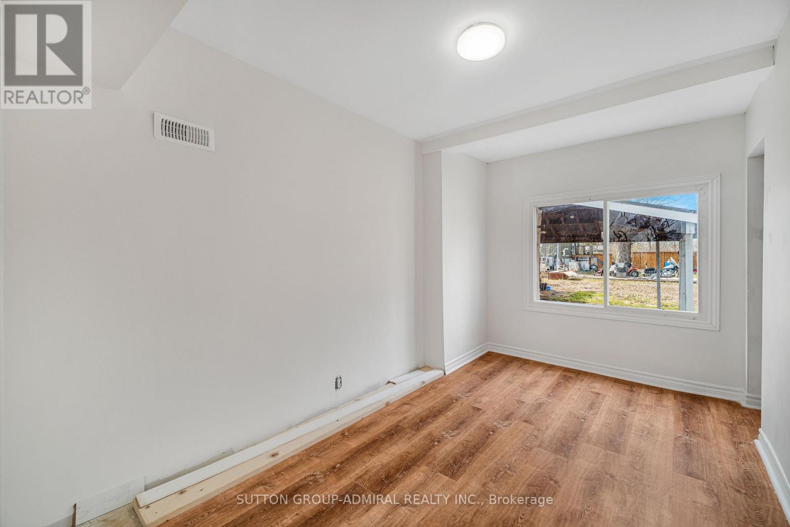 10578 Woodland Drive Property Photo 21