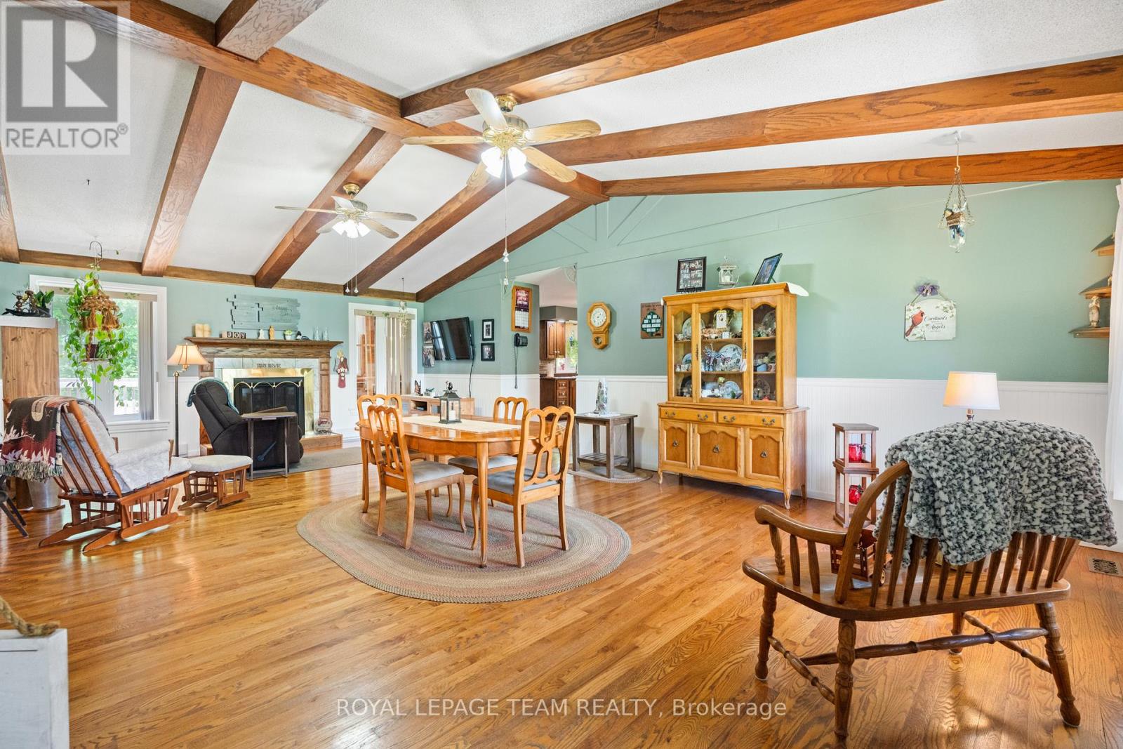 3245 Wallace Road Property Photo 4