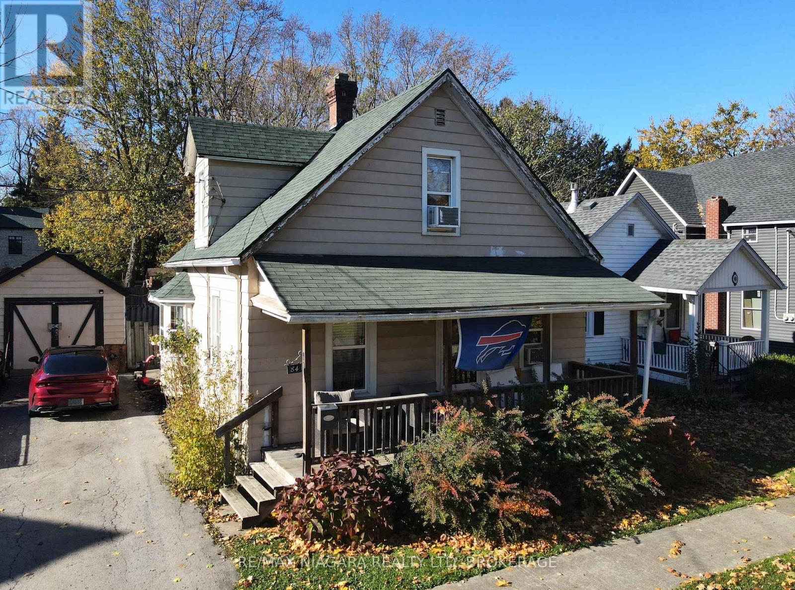 84 WATERLOO STREET Property Photo 1