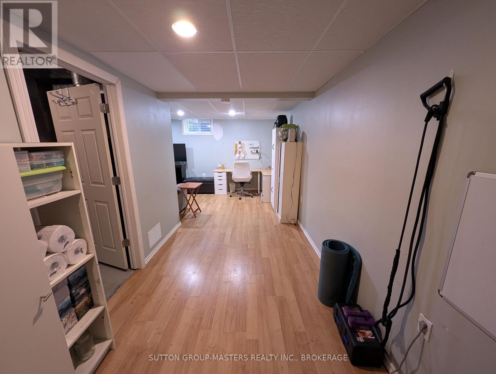 77 - 827 Datzell Lane Property Photo 17
