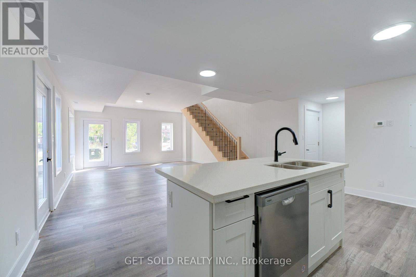 8 - 6701 Thorold Stone Road Property Photo 1