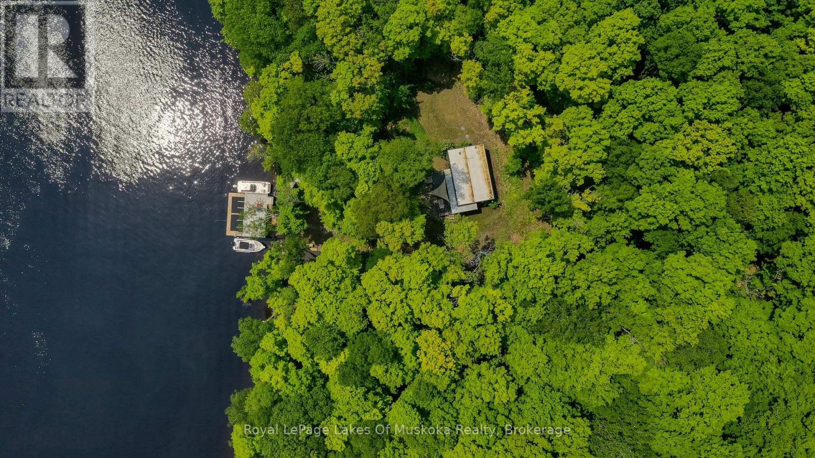 484 Big Island S Property Photo 1