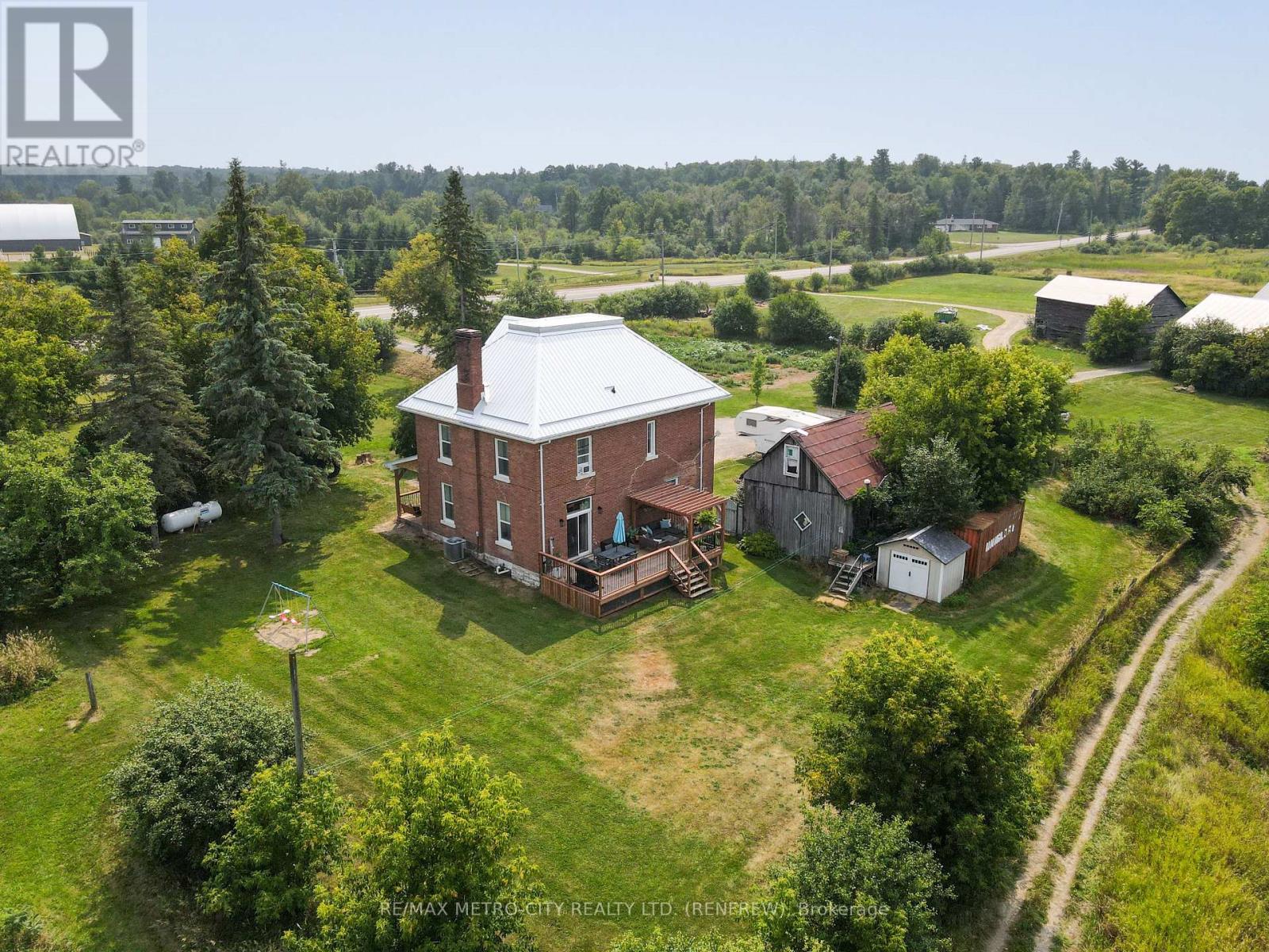 1380 Highway 132 Highway Property Photo 45