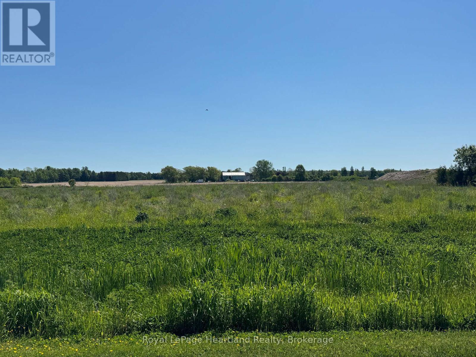 Part 7 Fullerview Drive Property Photo 4