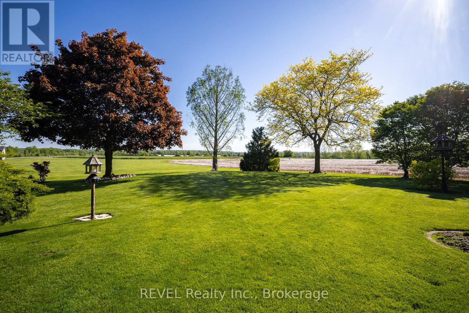 458 Chippawa Road Property Photo 6
