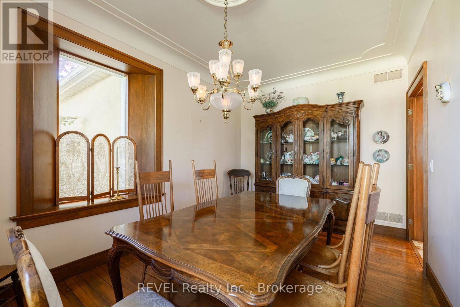 458 Chippawa Road Property Photo 17