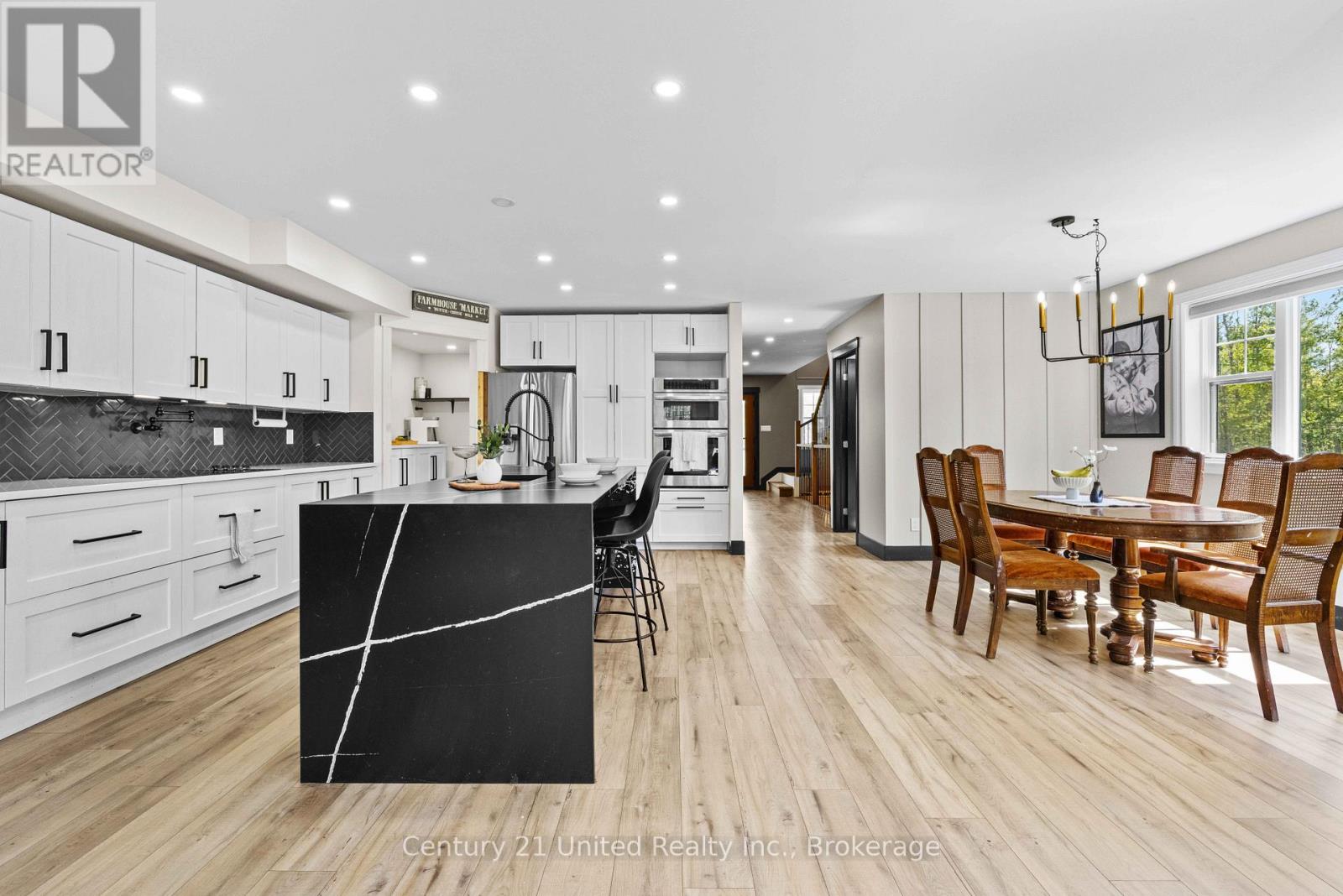 23 Jack Hills Road Property Photo 9