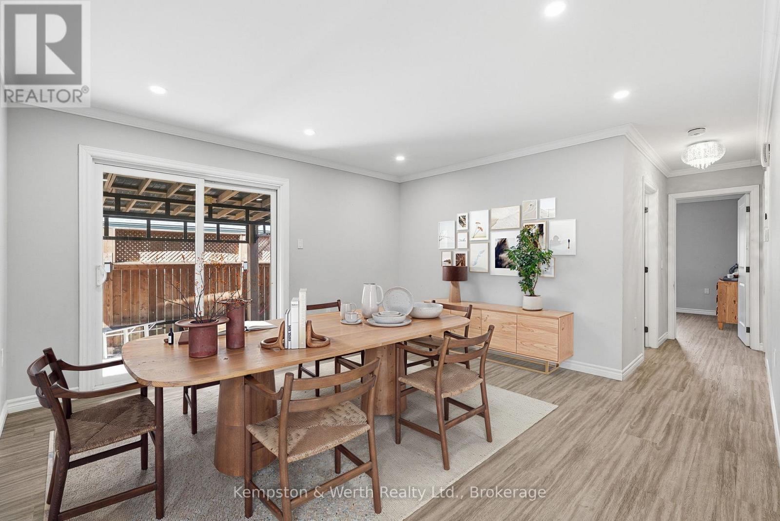 645 Davidson Avenue S Property Photo 11
