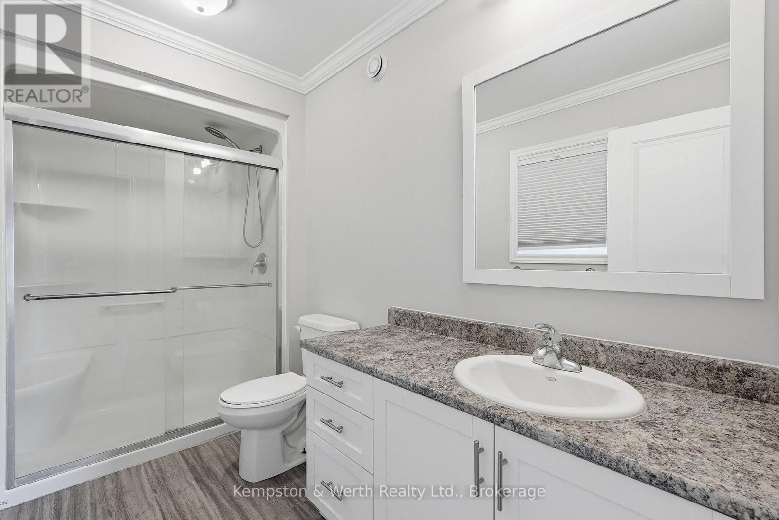 645 Davidson Avenue S Property Photo 17
