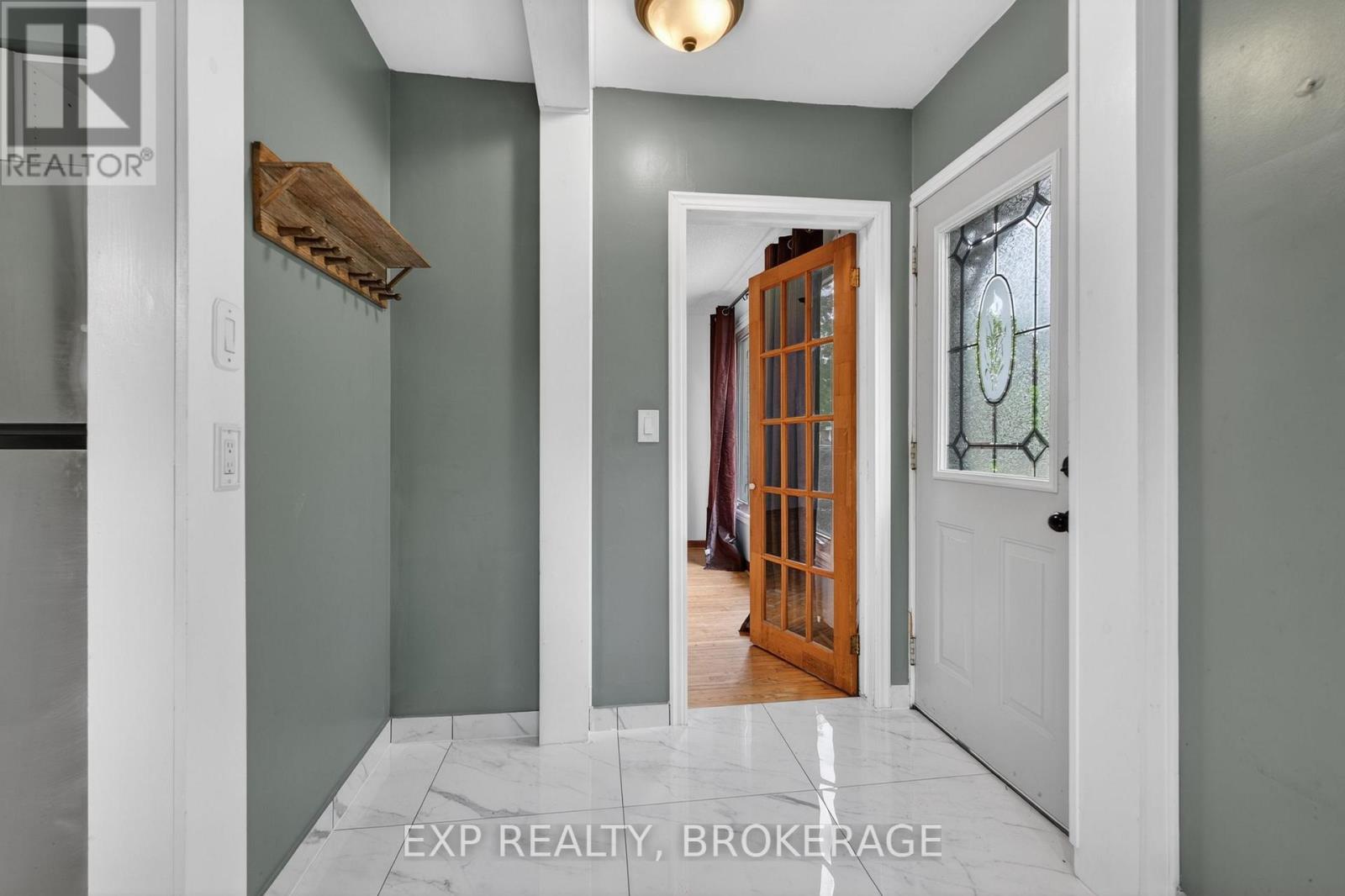 340 Palace Road Property Photo 2
