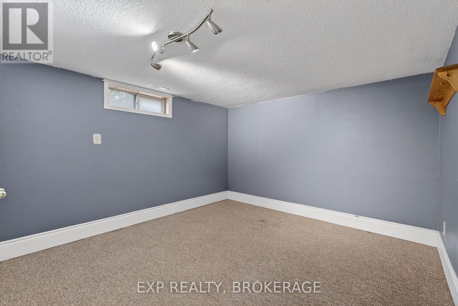 340 Palace Road Property Photo 19