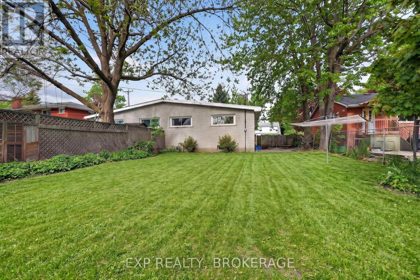 340 Palace Road Property Photo 24