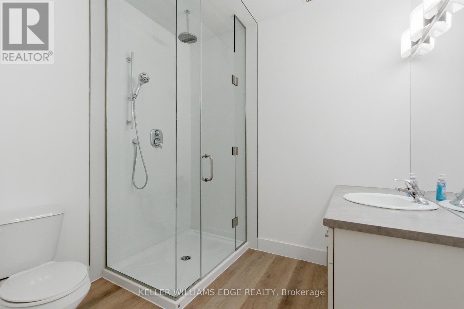 389 Dundas Street Property Photo 11