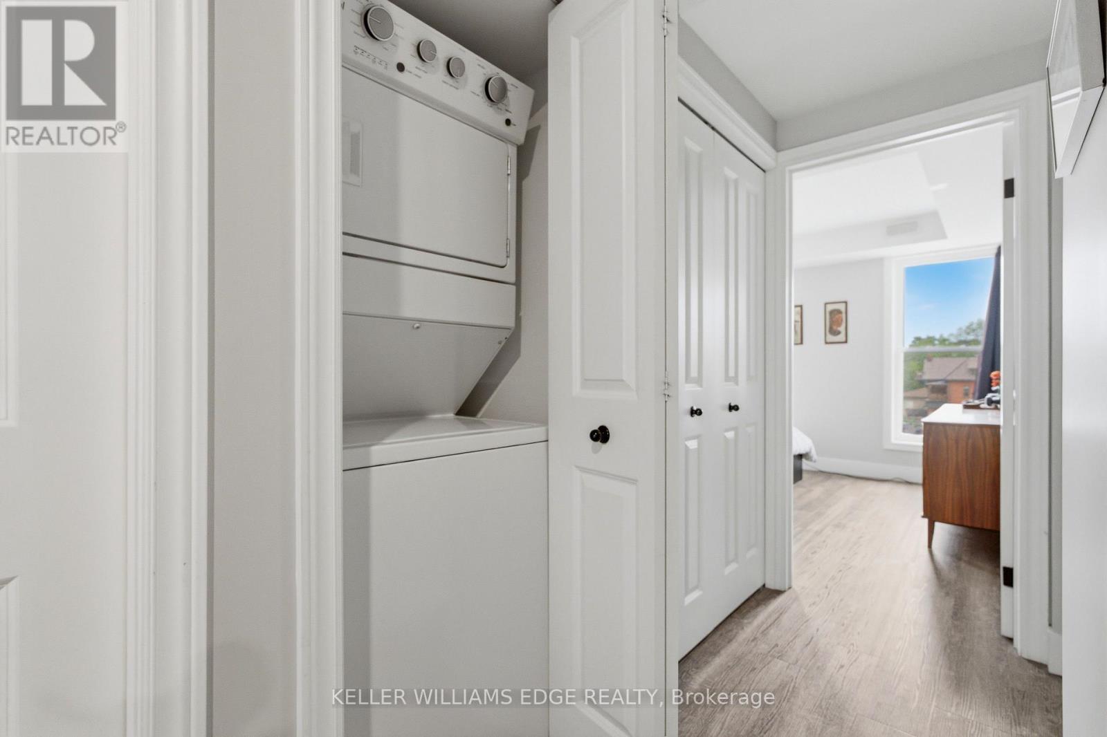 389 Dundas Street Property Photo 24