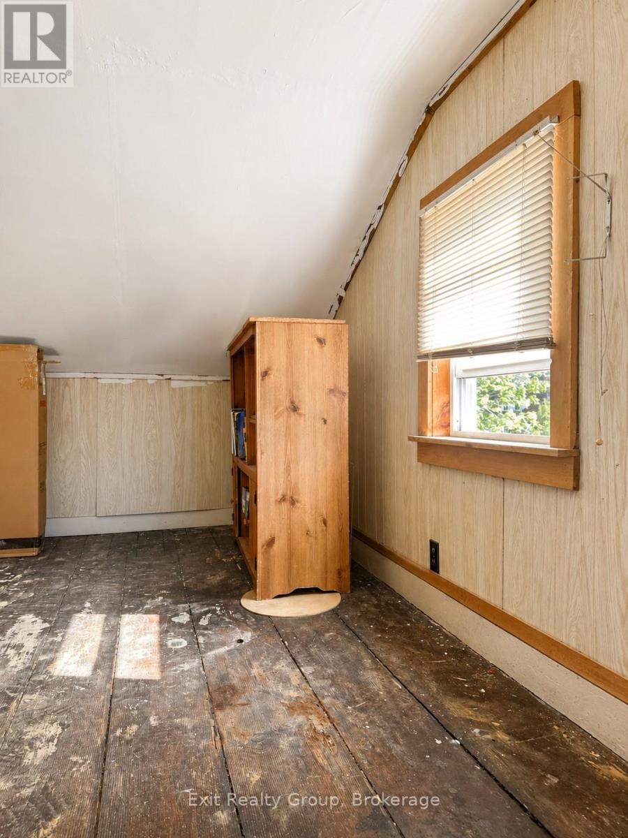 27 Young Street Property Photo 21