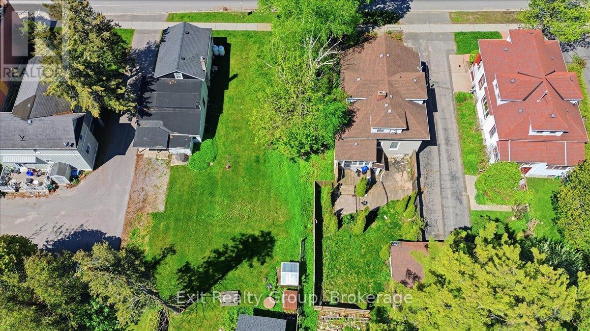 27 Young Street Property Photo 23