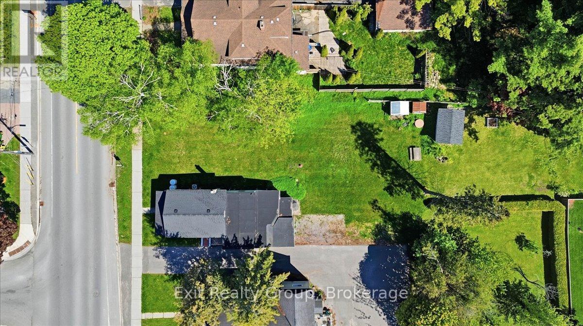 27 Young Street Property Photo 24