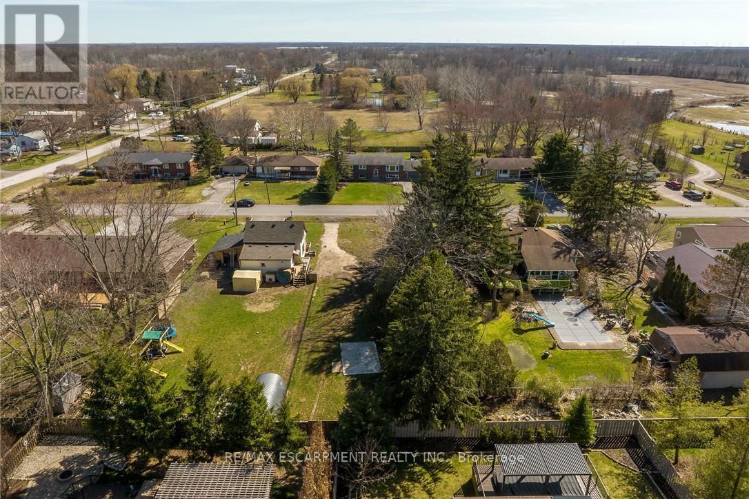 815 Foss Road Property Photo 7