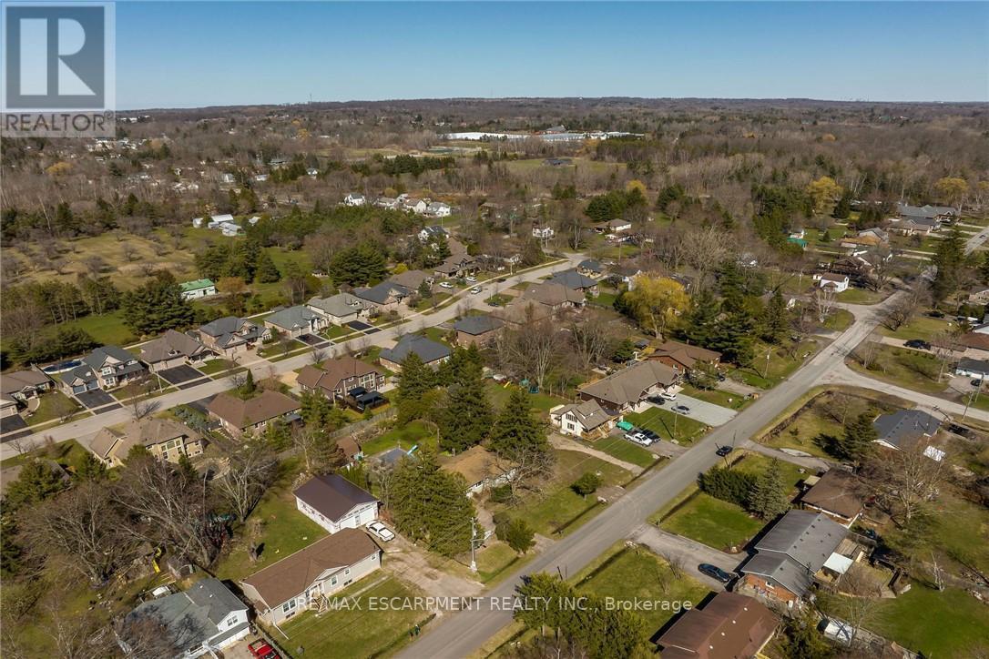 815 Foss Road Property Photo 13