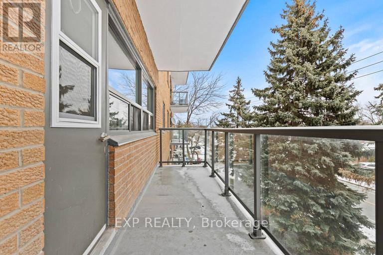 483 Linwell Road Property Photo 6