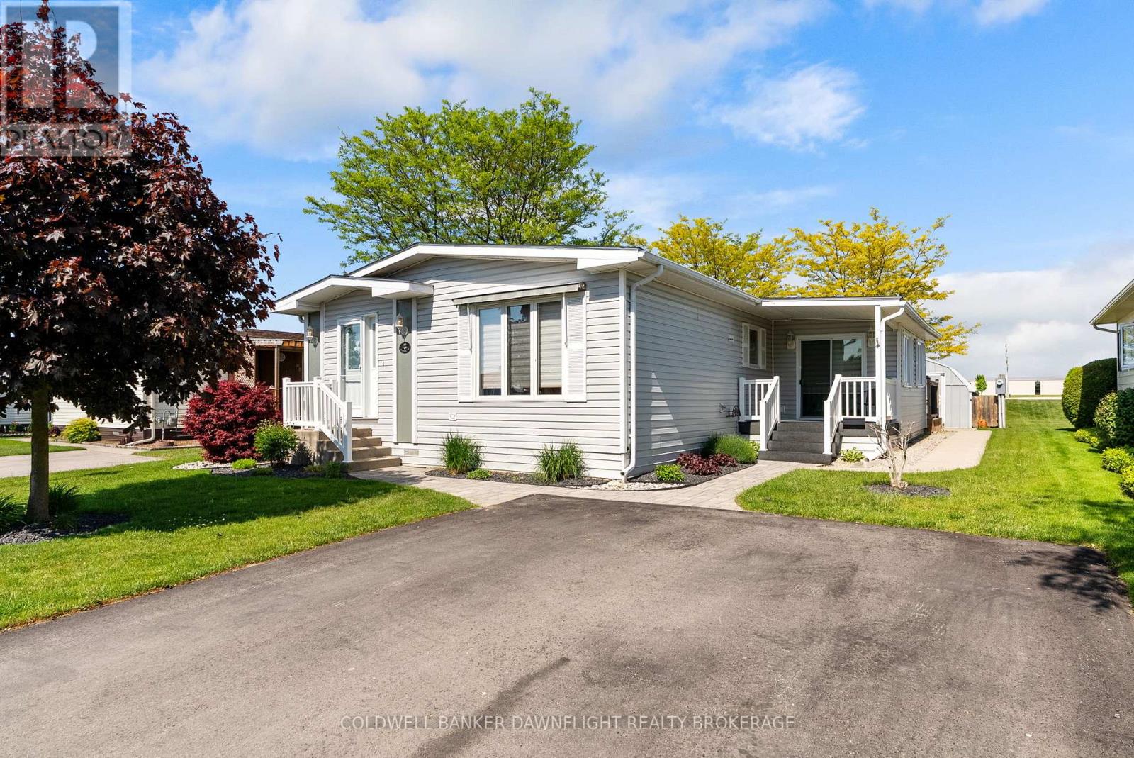 48 Redford Drive Property Photo 1