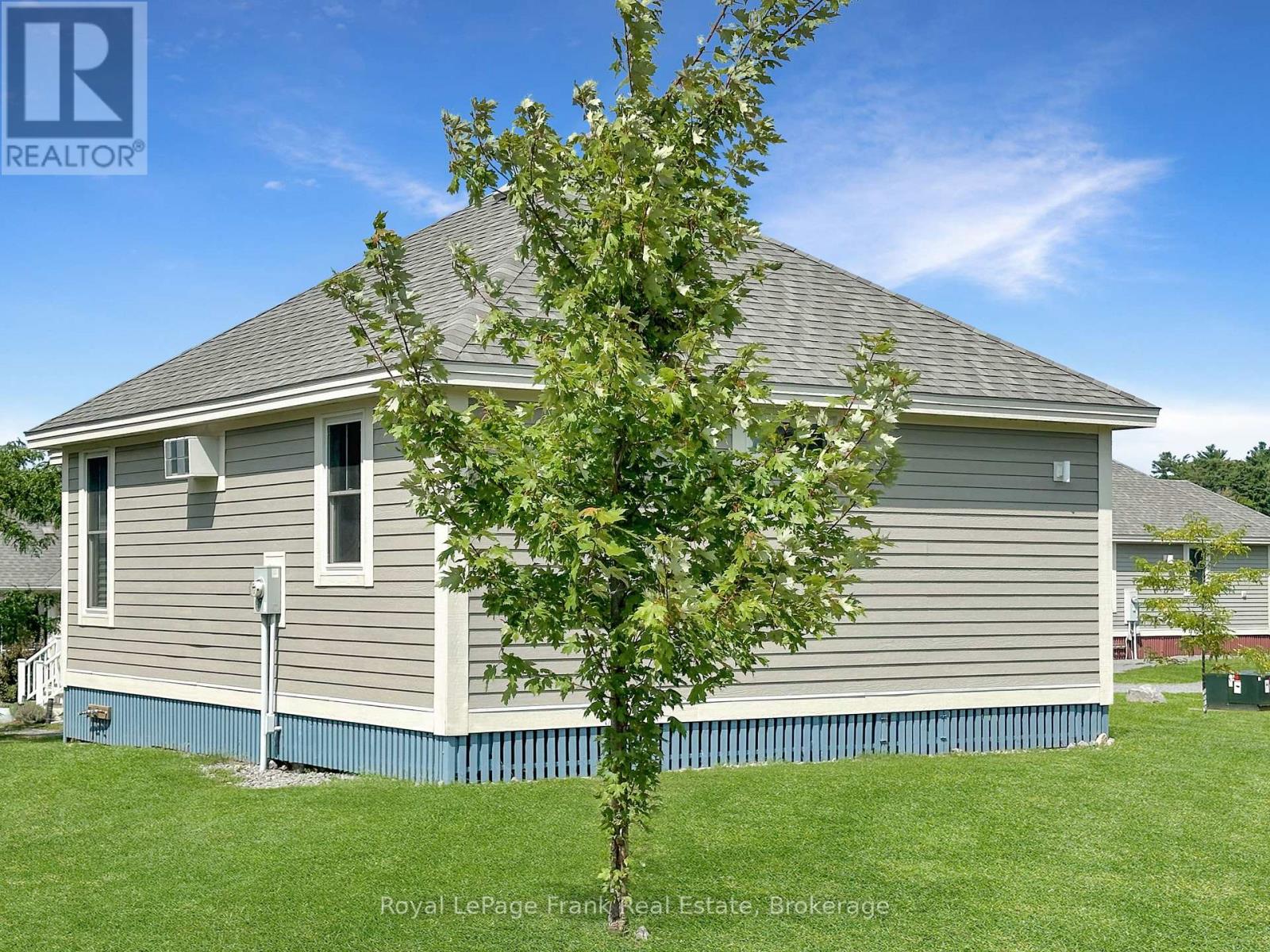 95 - 63 Butternut Lane Property Photo 4