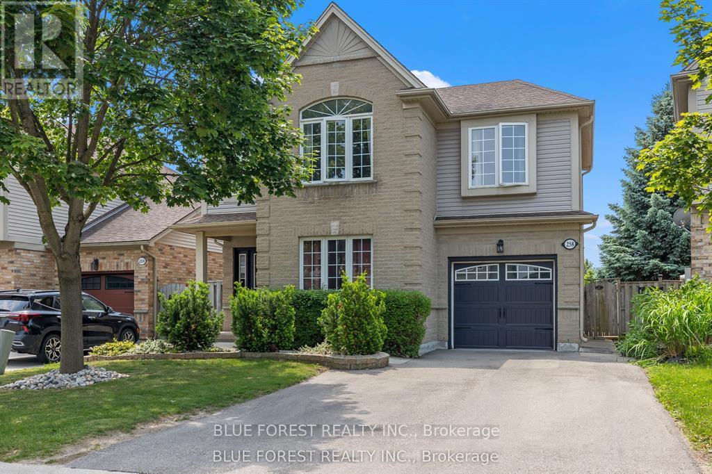 258 SOUTH LEAKSDALE CIRCLE Property Photo 1