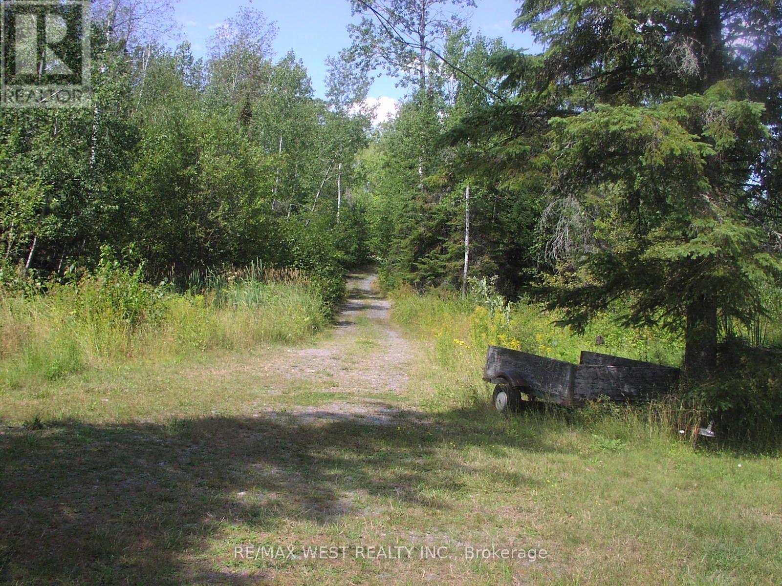 2 Curry Point Road Property Photo 3