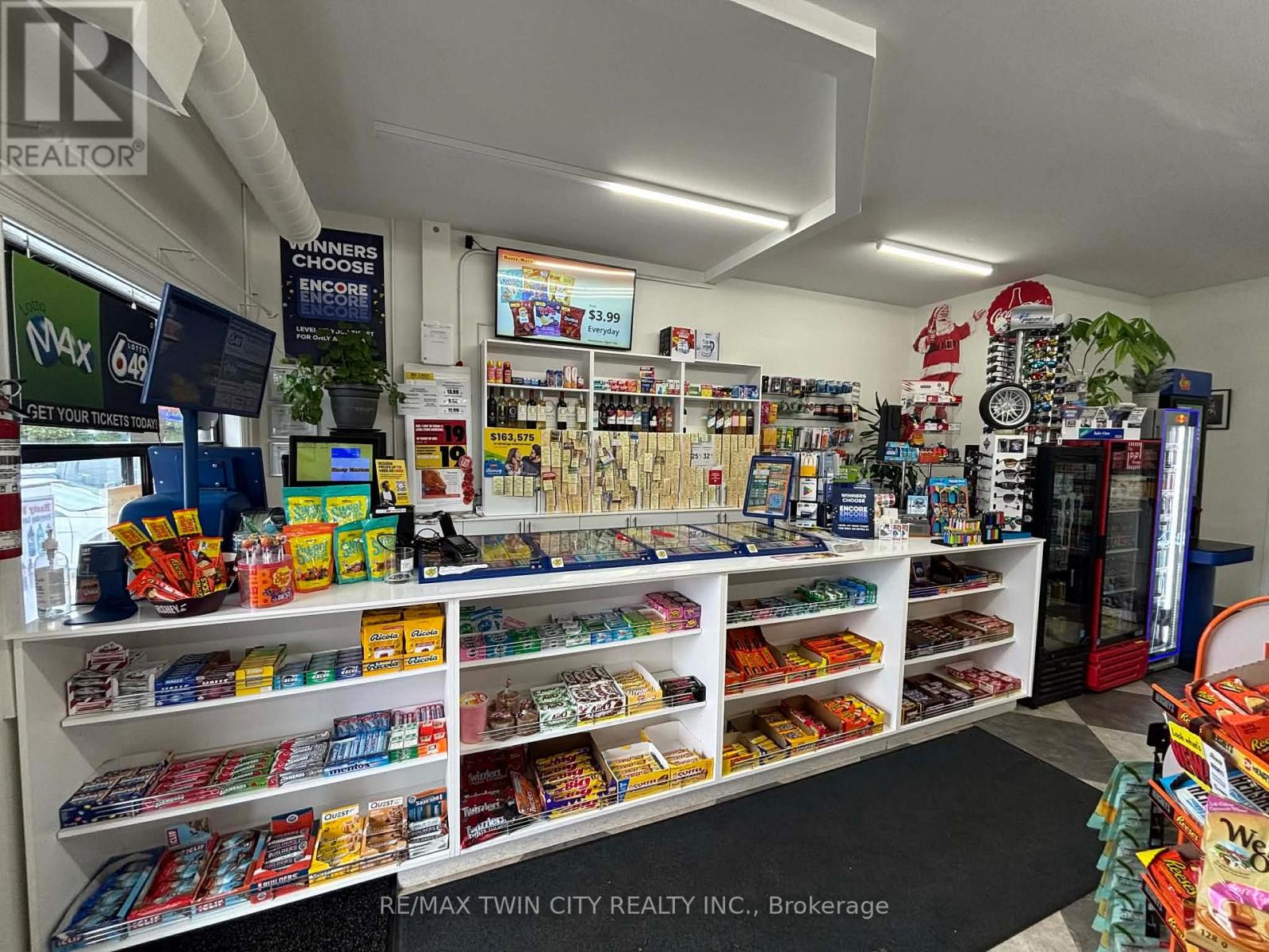 1651 Erbs Road Property Photo 1