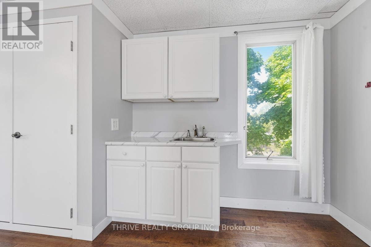 426 Third Street Property Photo 18