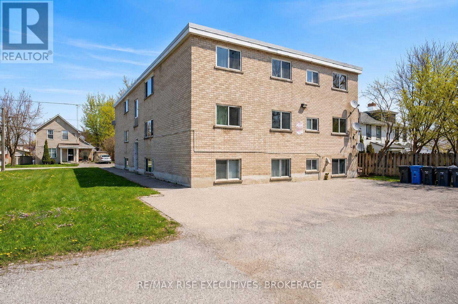 48 Stephen Street Property Photo 9