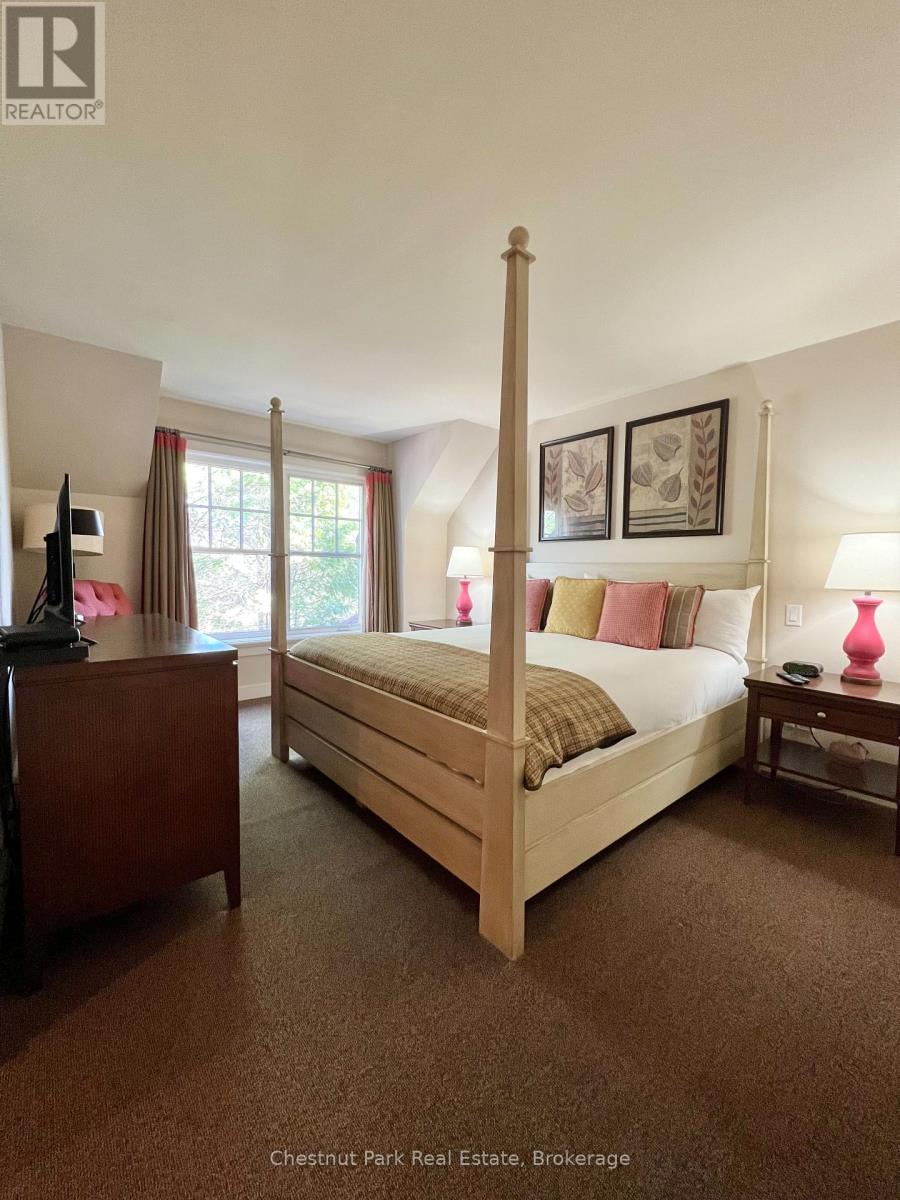 Unit 11 - 301 Emerald Hills Court Property Photo 11