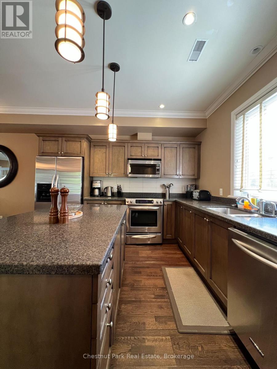 Unit 11 - 301 Emerald Hills Court Property Photo 14