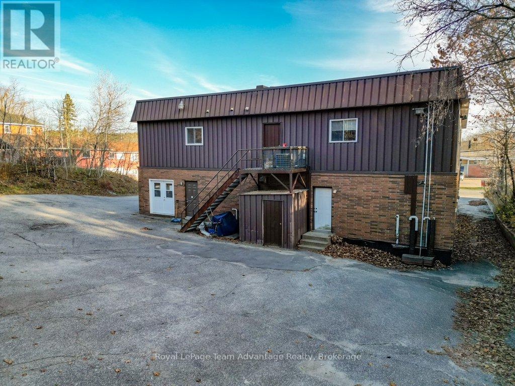 24 William Street Property Photo 4