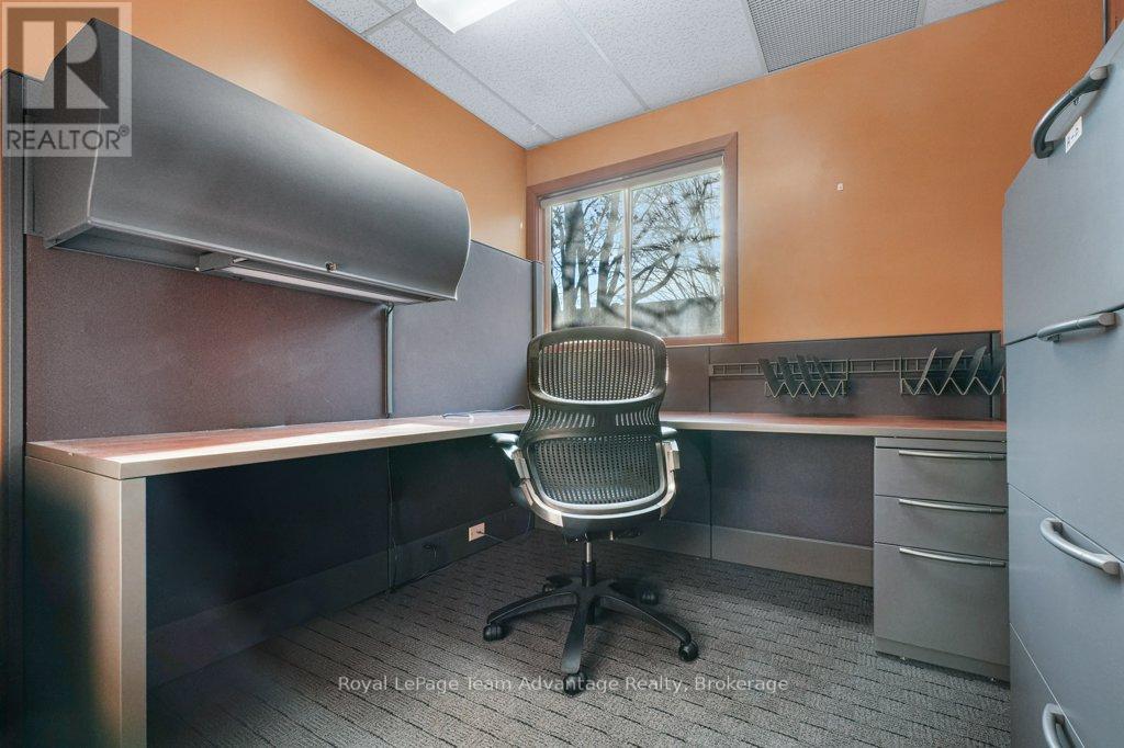 24 William Street Property Photo 14