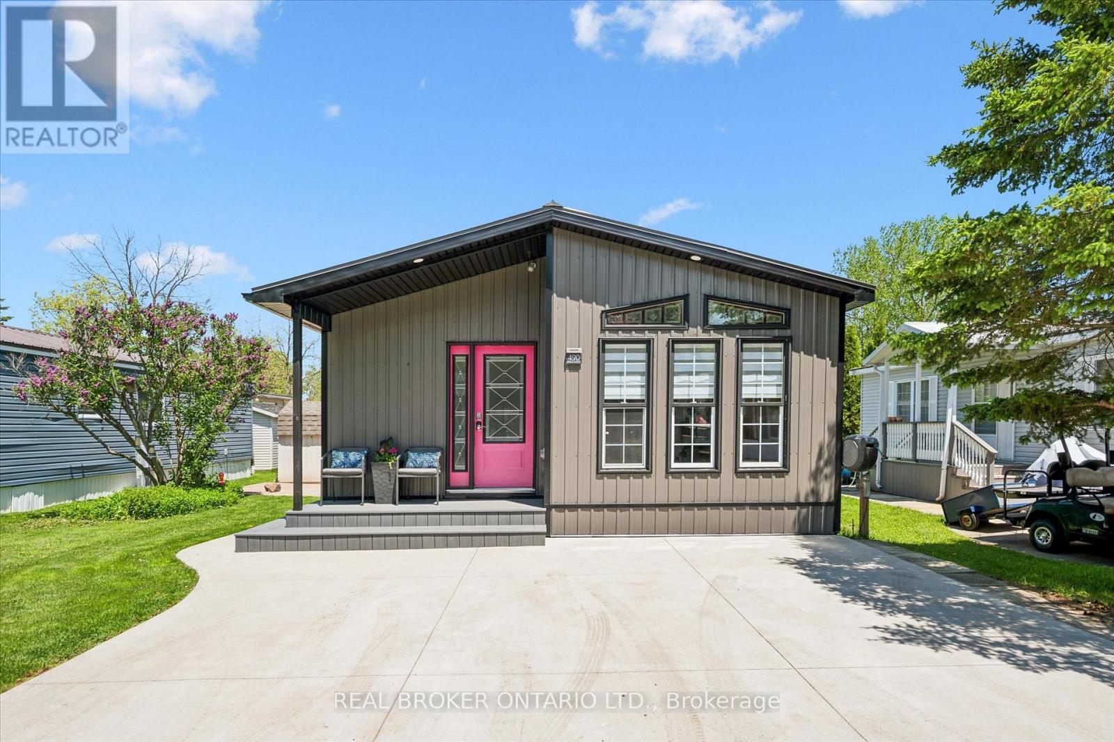 490 Spruce Street Property Photo 1
