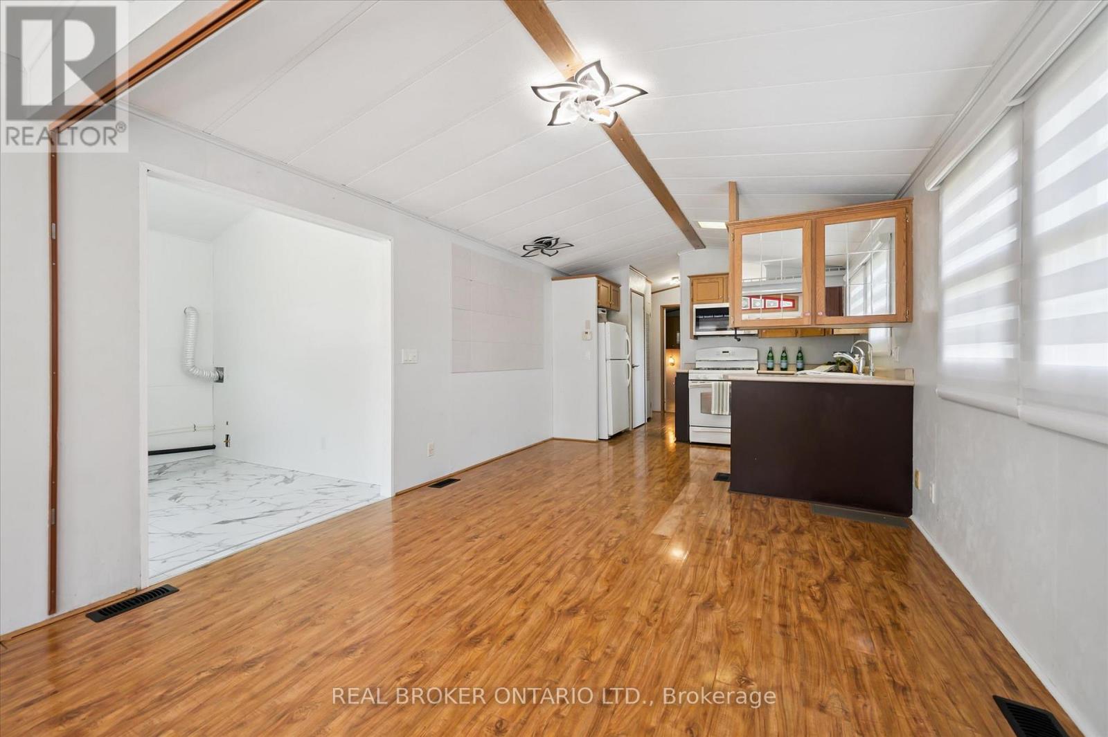 490 Spruce Street Property Photo 10