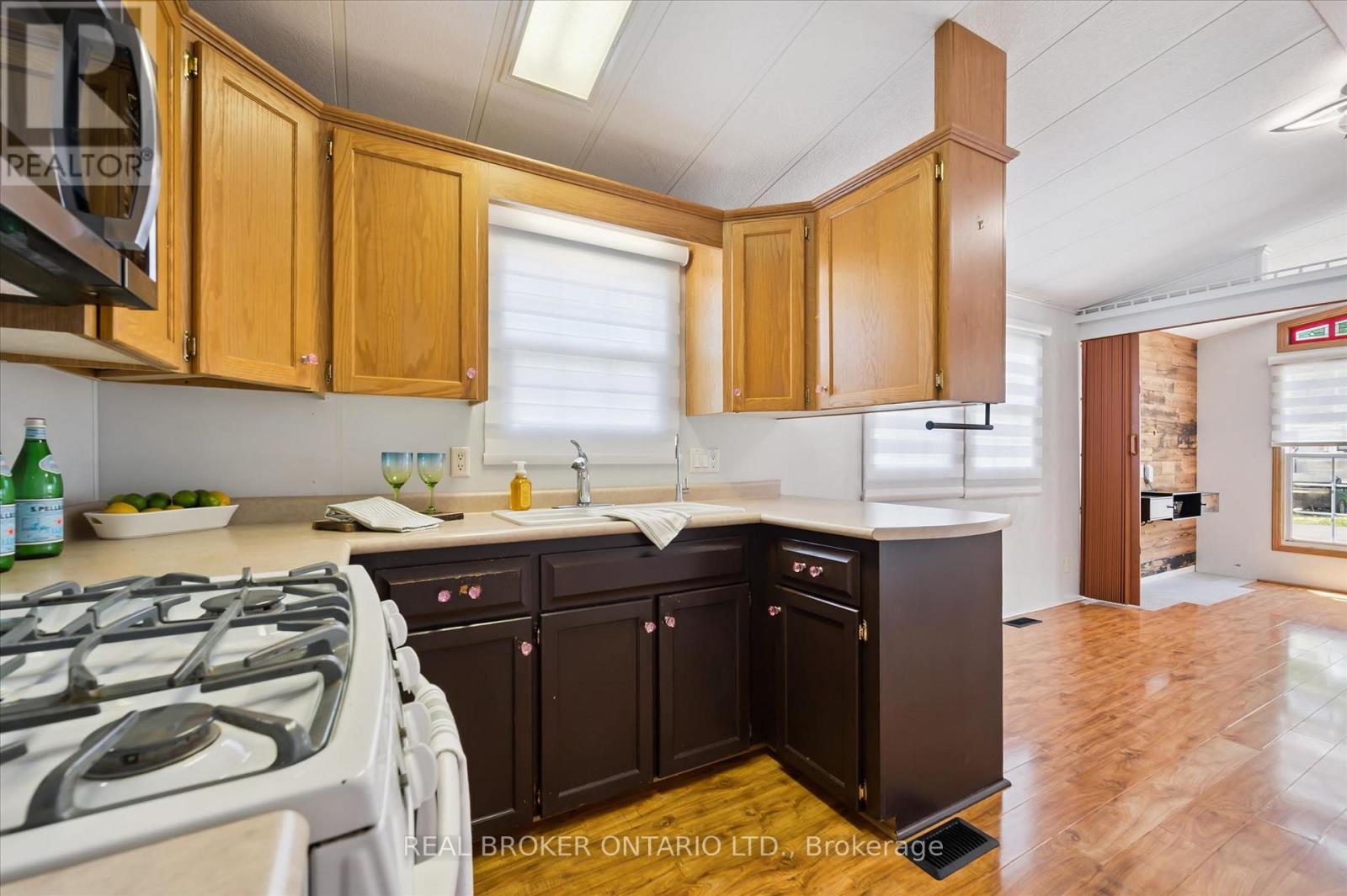 490 Spruce Street Property Photo 12