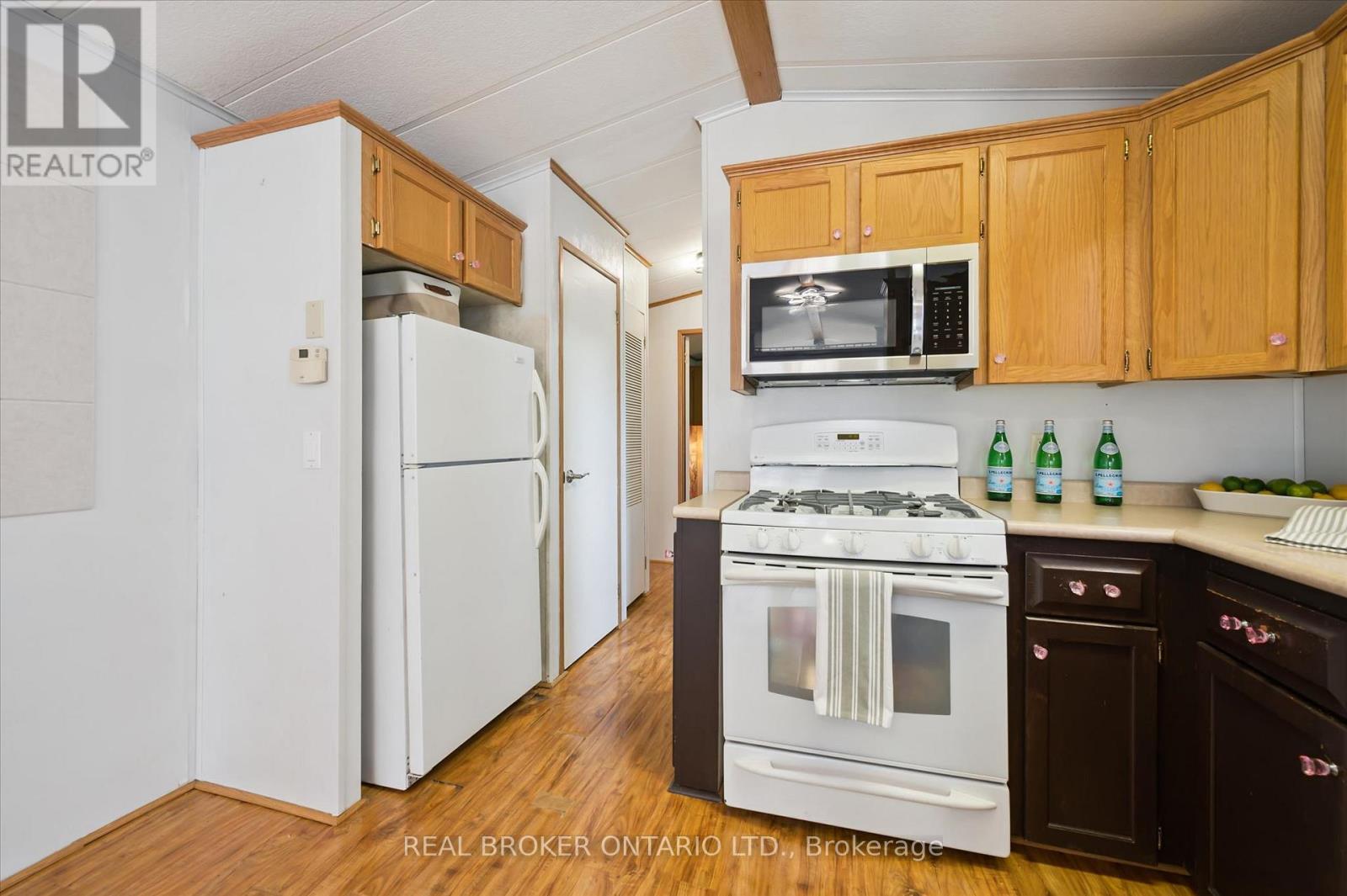 490 Spruce Street Property Photo 13