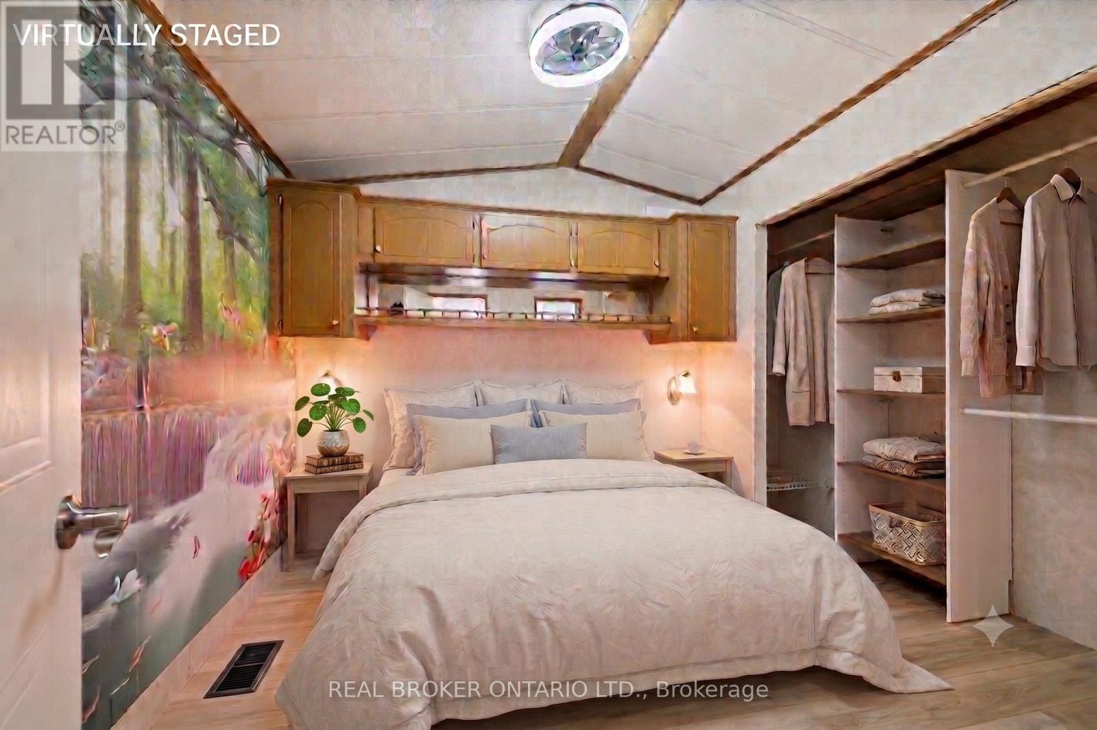 490 Spruce Street Property Photo 14