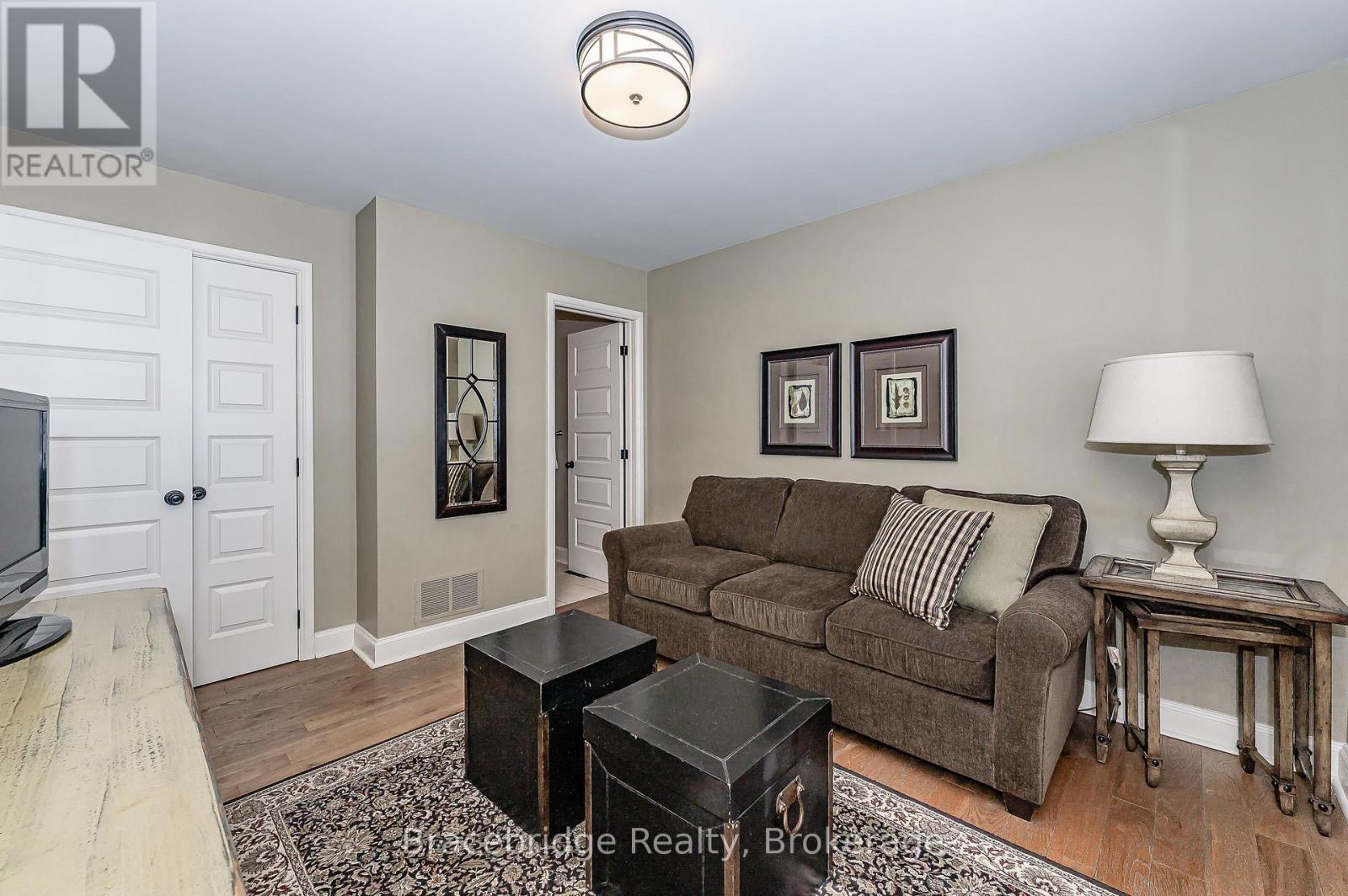 Sandfield 3 W3 - 3876 Muskoka Rd 118 Highway W Property Photo 3