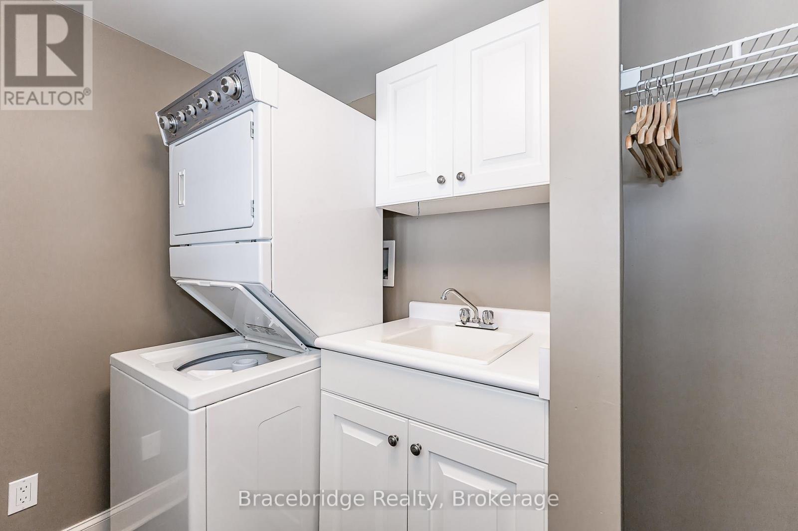 Sandfield 3 W3 - 3876 Muskoka Rd 118 Highway W Property Photo 6