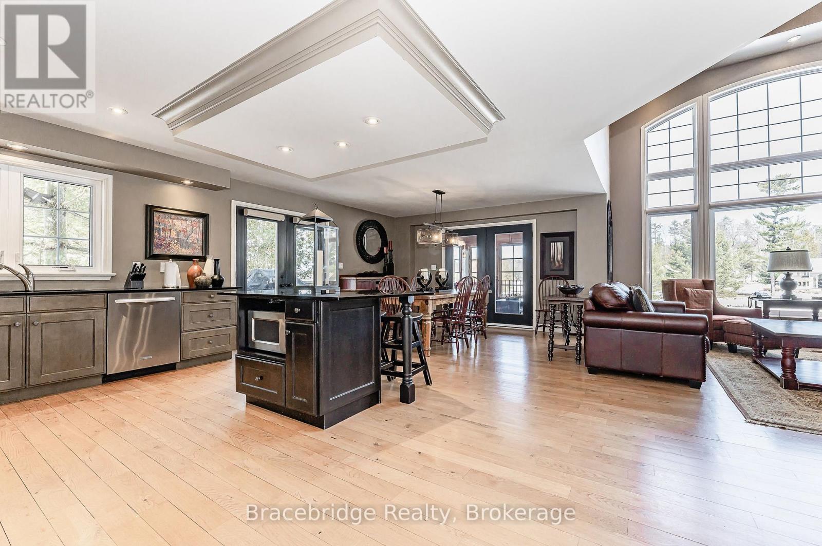 Sandfield 3 W3 - 3876 Muskoka Rd 118 Highway W Property Photo 8