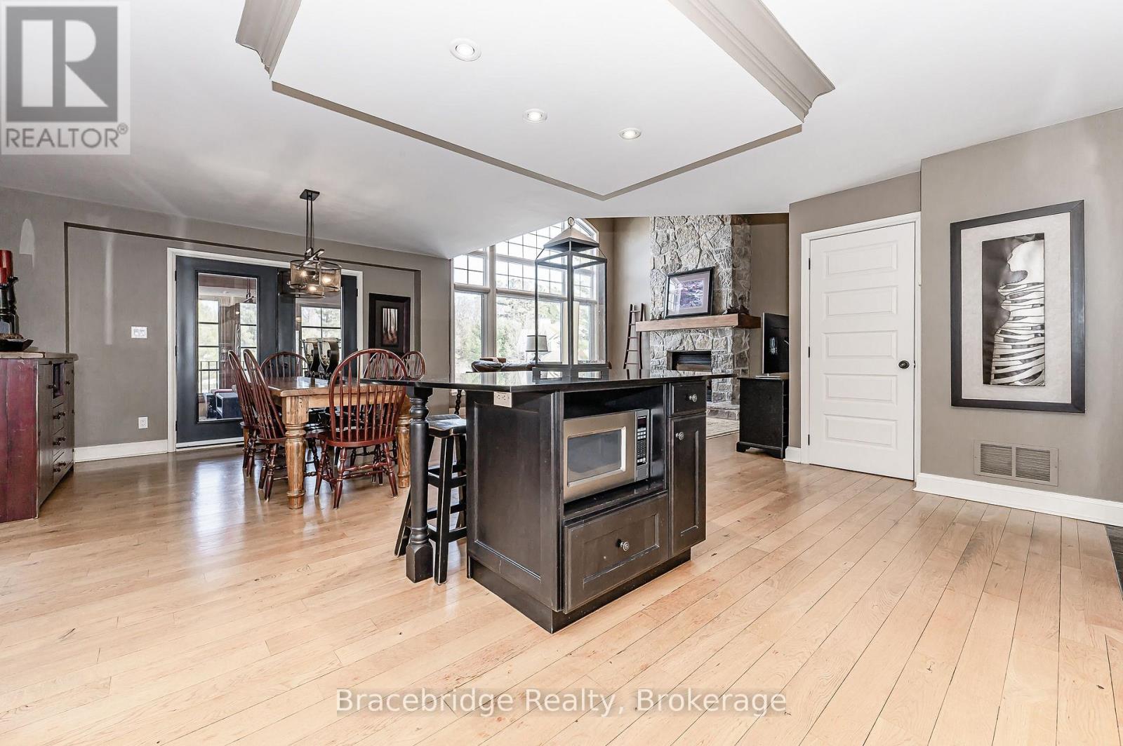 Sandfield 3 W3 - 3876 Muskoka Rd 118 Highway W Property Photo 13