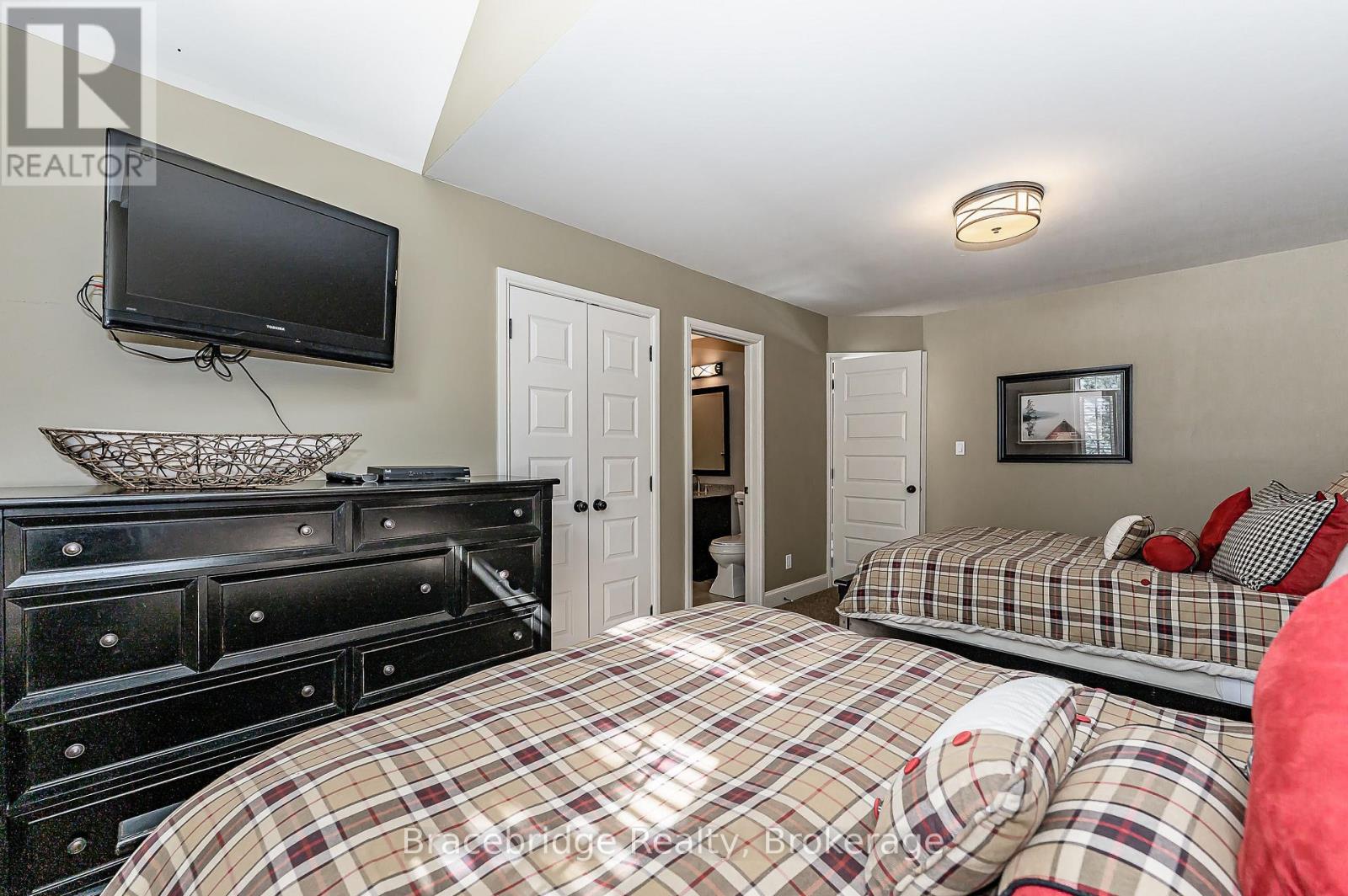 Sandfield 3 W3 - 3876 Muskoka Rd 118 Highway W Property Photo 21
