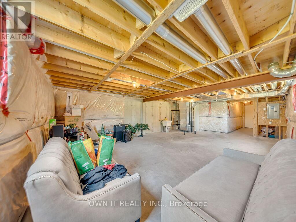 1192 Caen Avenue Property Photo 32