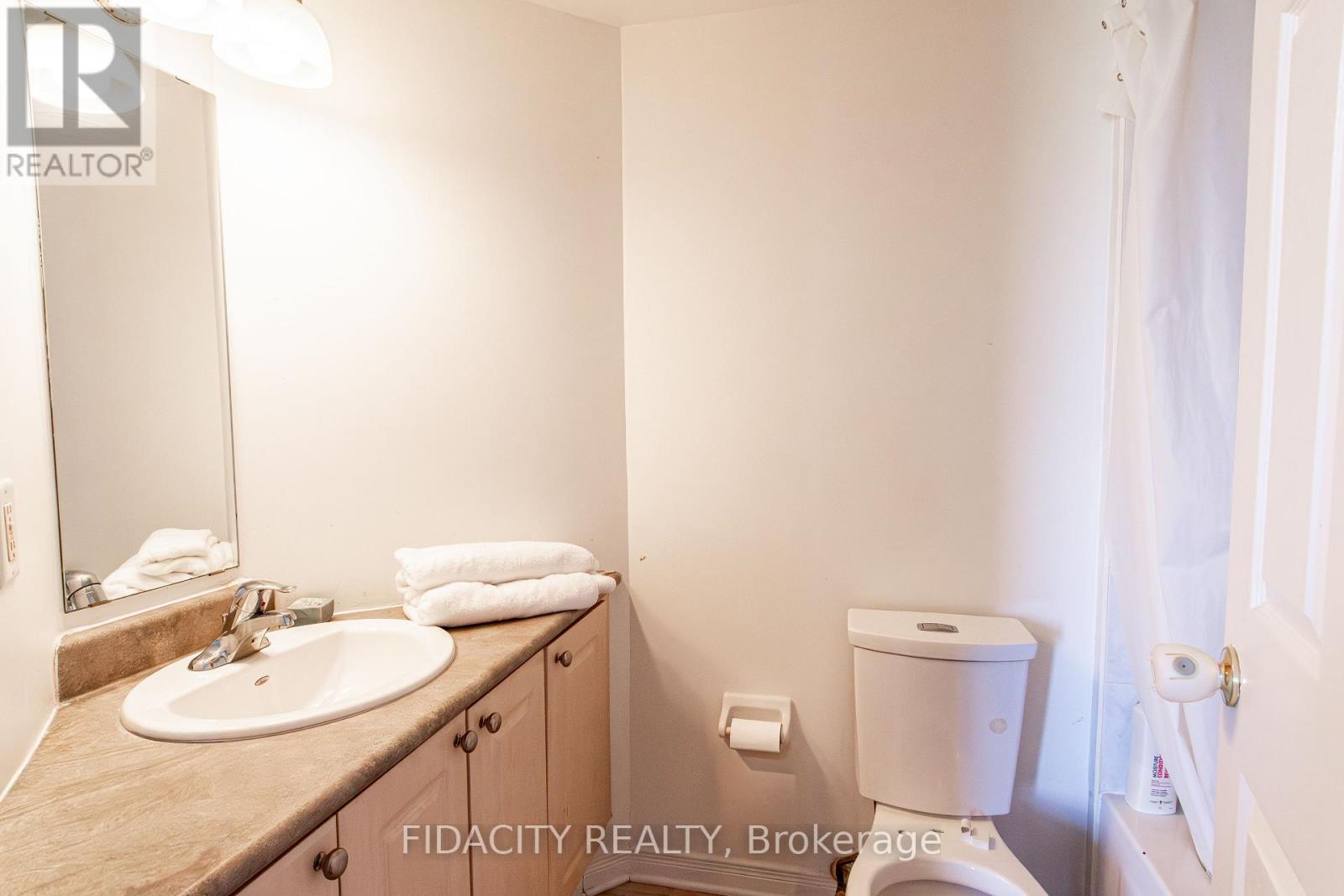 8a - 310 Central Park Drive Property Photo 9